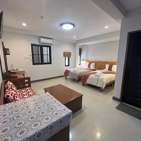 Tjr Boutique Hotel Chiang Mai Bagian luar foto