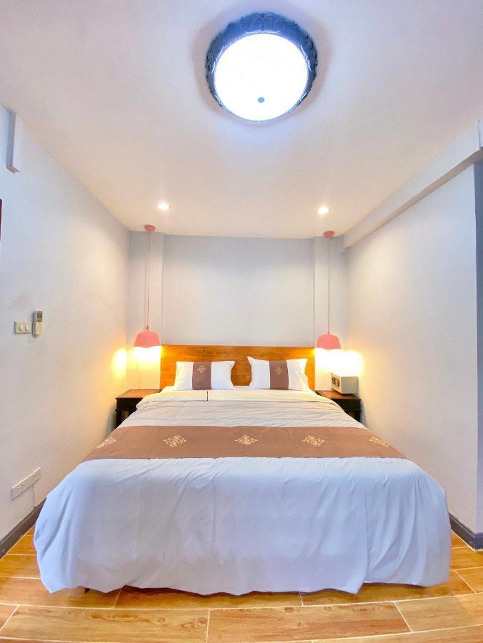 Tjr Boutique Hotel Chiang Mai Bagian luar foto