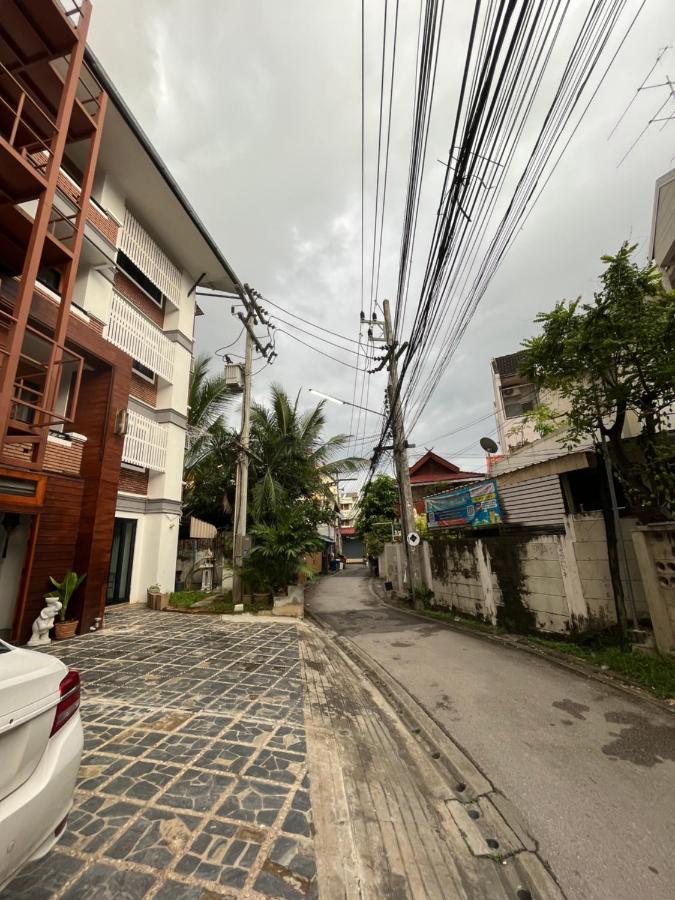 Tjr Boutique Hotel Chiang Mai Bagian luar foto